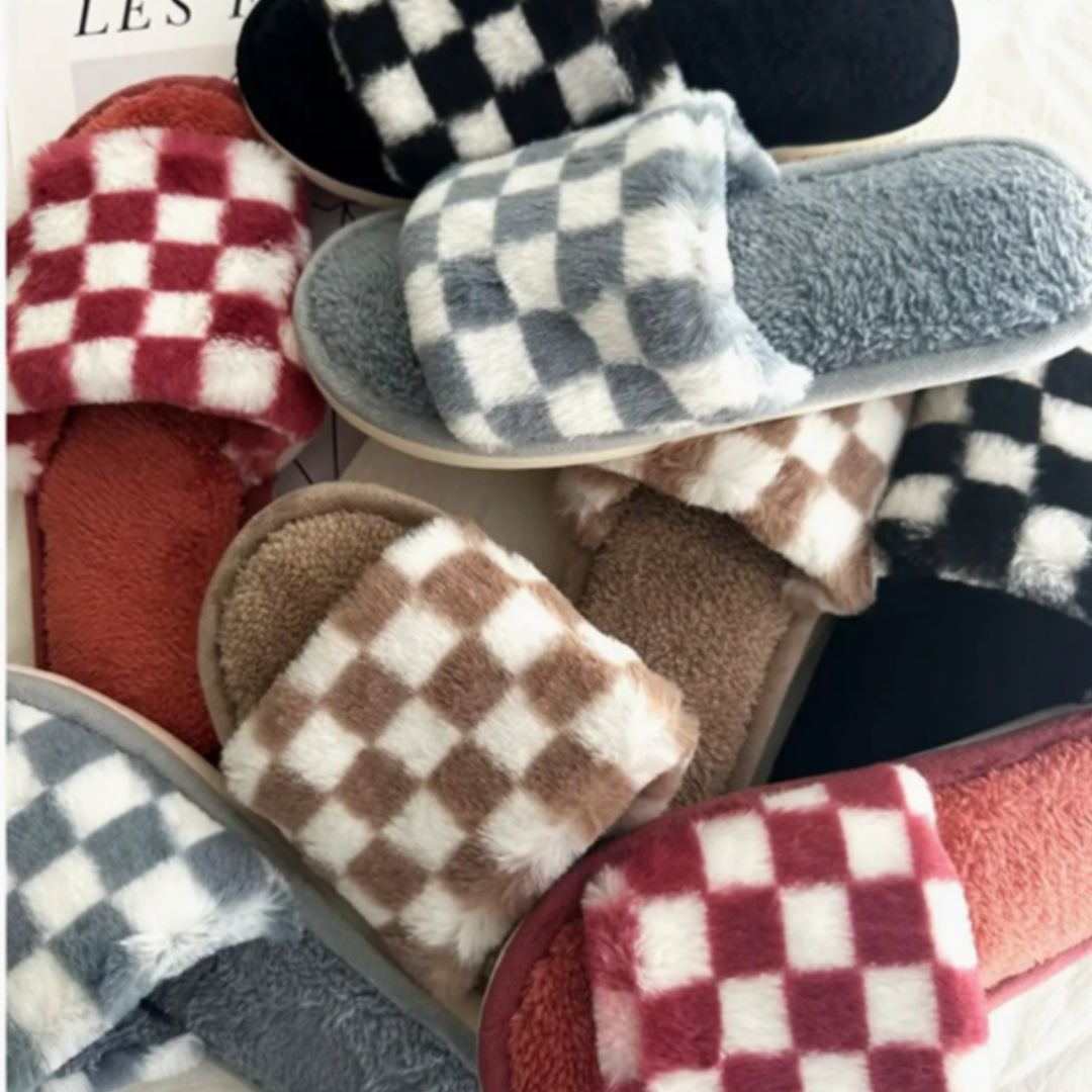 Checkered Slippers~IN STOCK