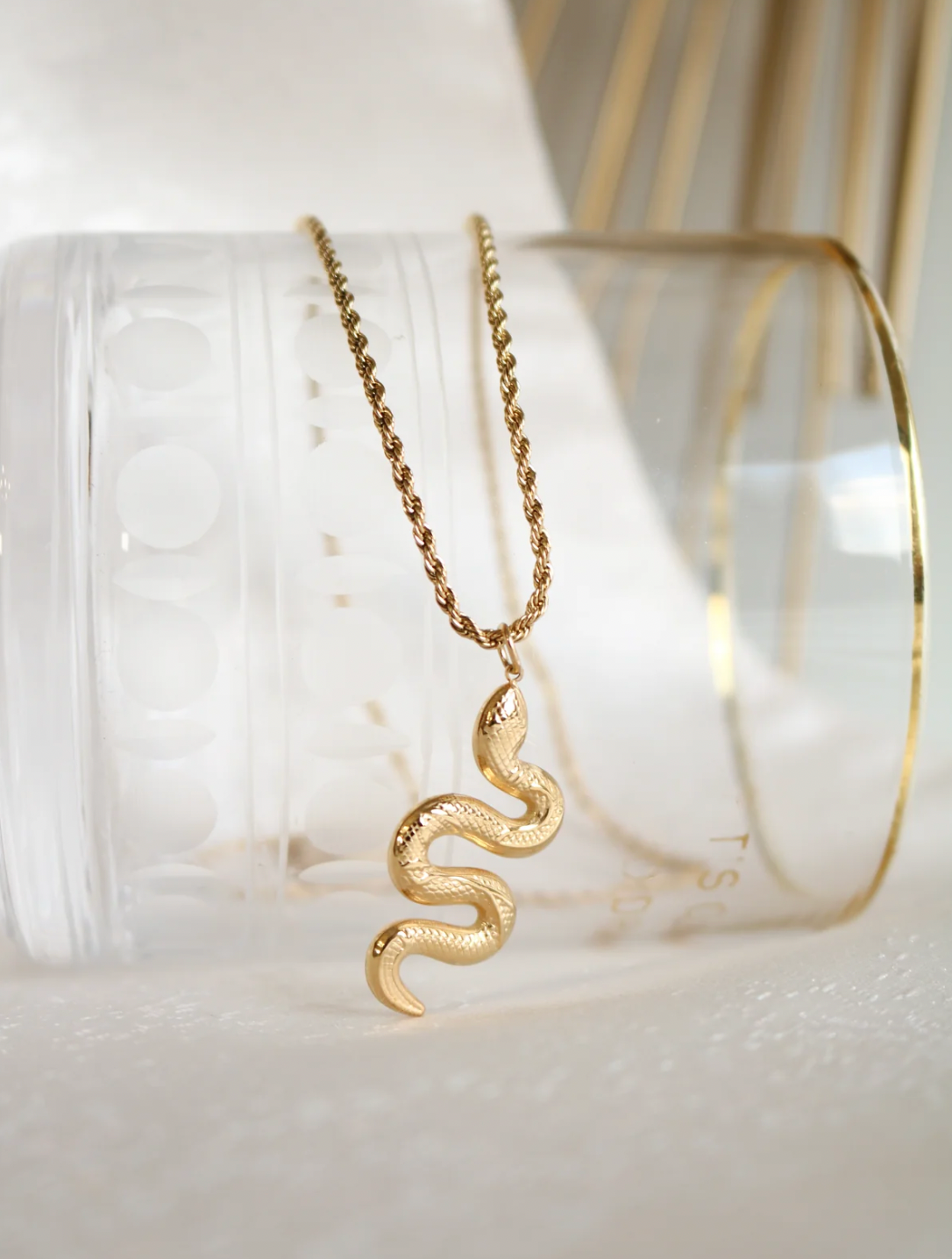 Iconic Betty~The Taylor Necklace