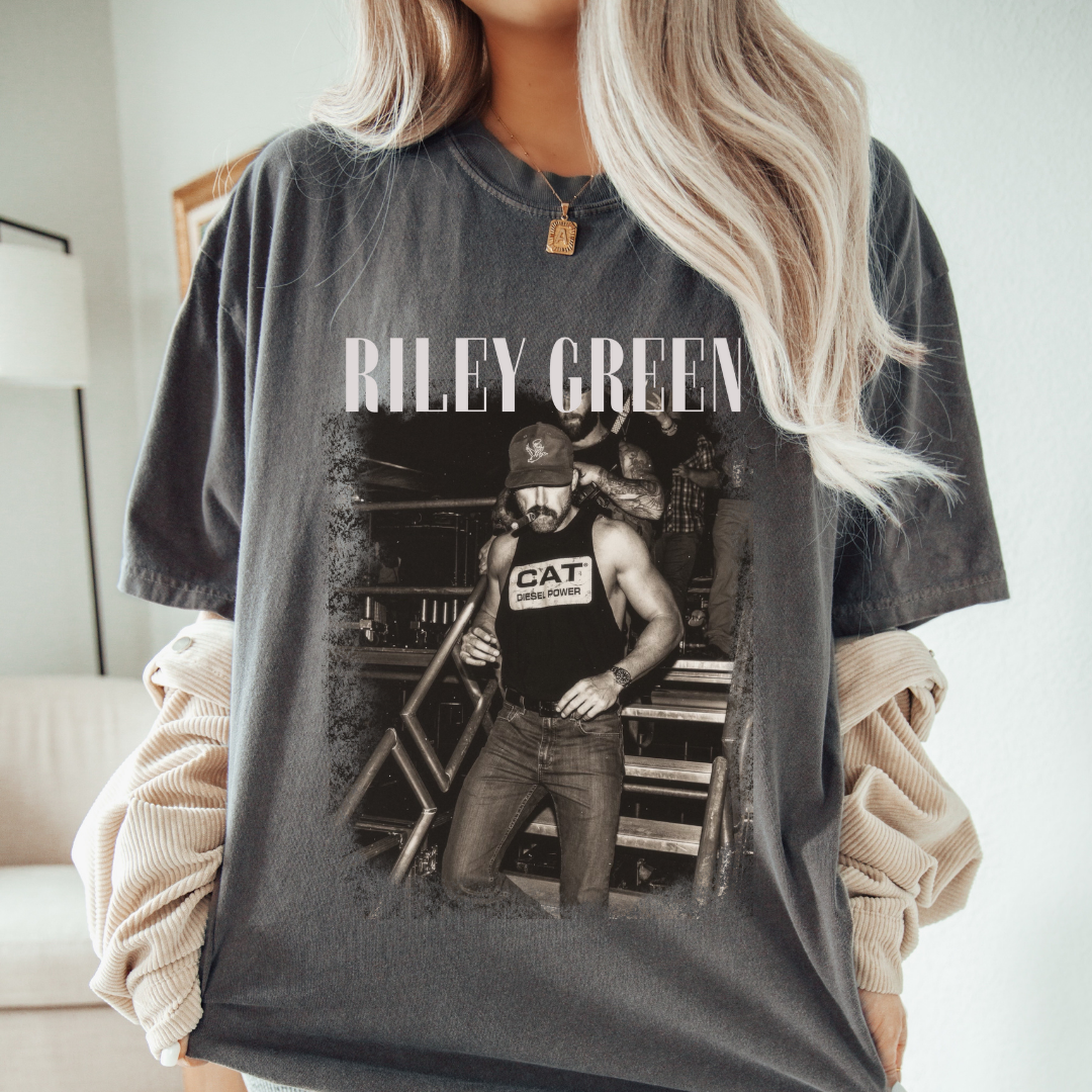 Riley Green Tee