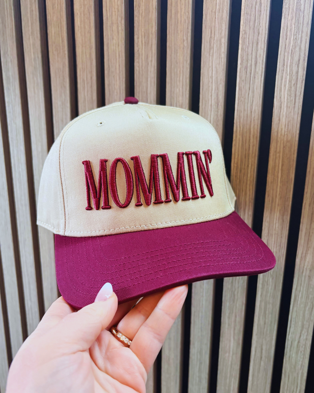 Mommin' Hat~Maroon