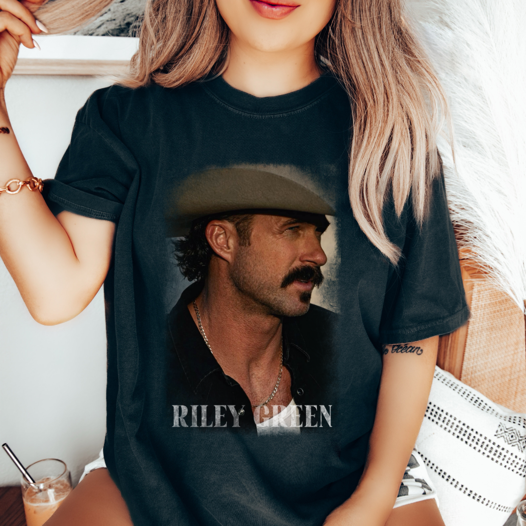 Riley Green Tee