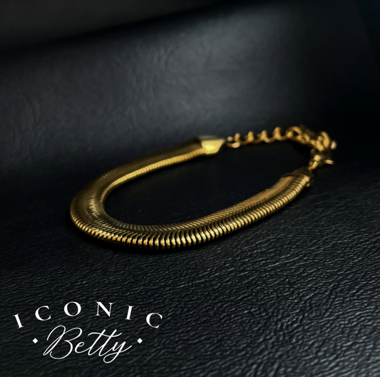 Iconic Betty~The Stevie Bracelet