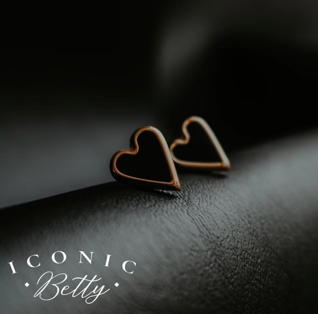 Iconic Betty~The Jagger Earrings