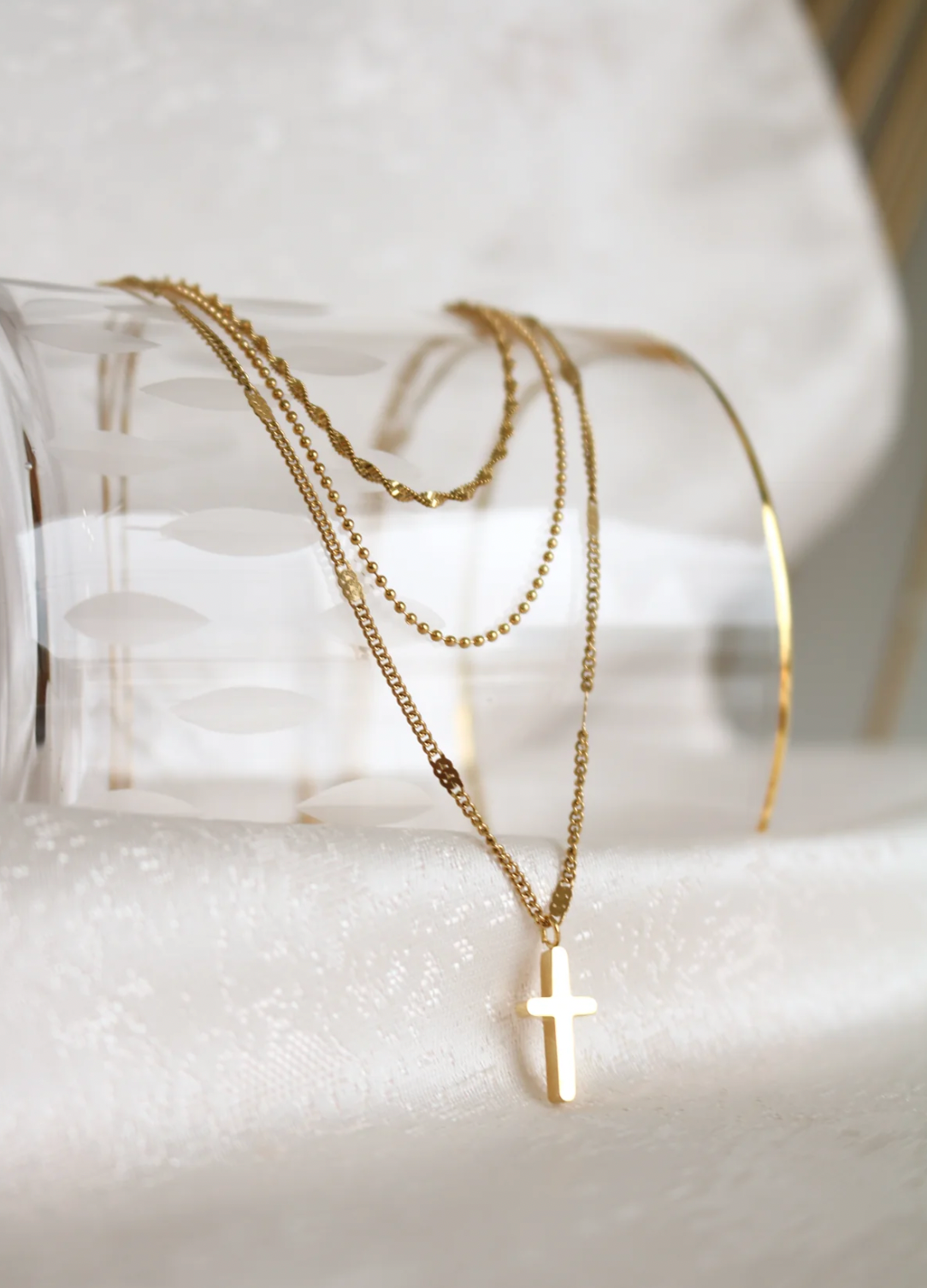 Iconic Betty~The Therese Necklace